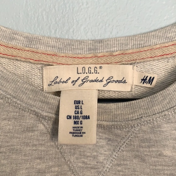 H&M red and grey crewneck - Picture 2 of 3